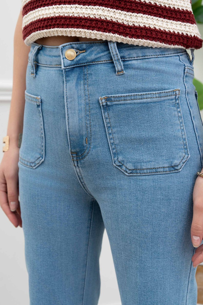 [Y6695-R-bleu-36] Jeans droit avec poches appliquées - Loris - bleu clair (36)