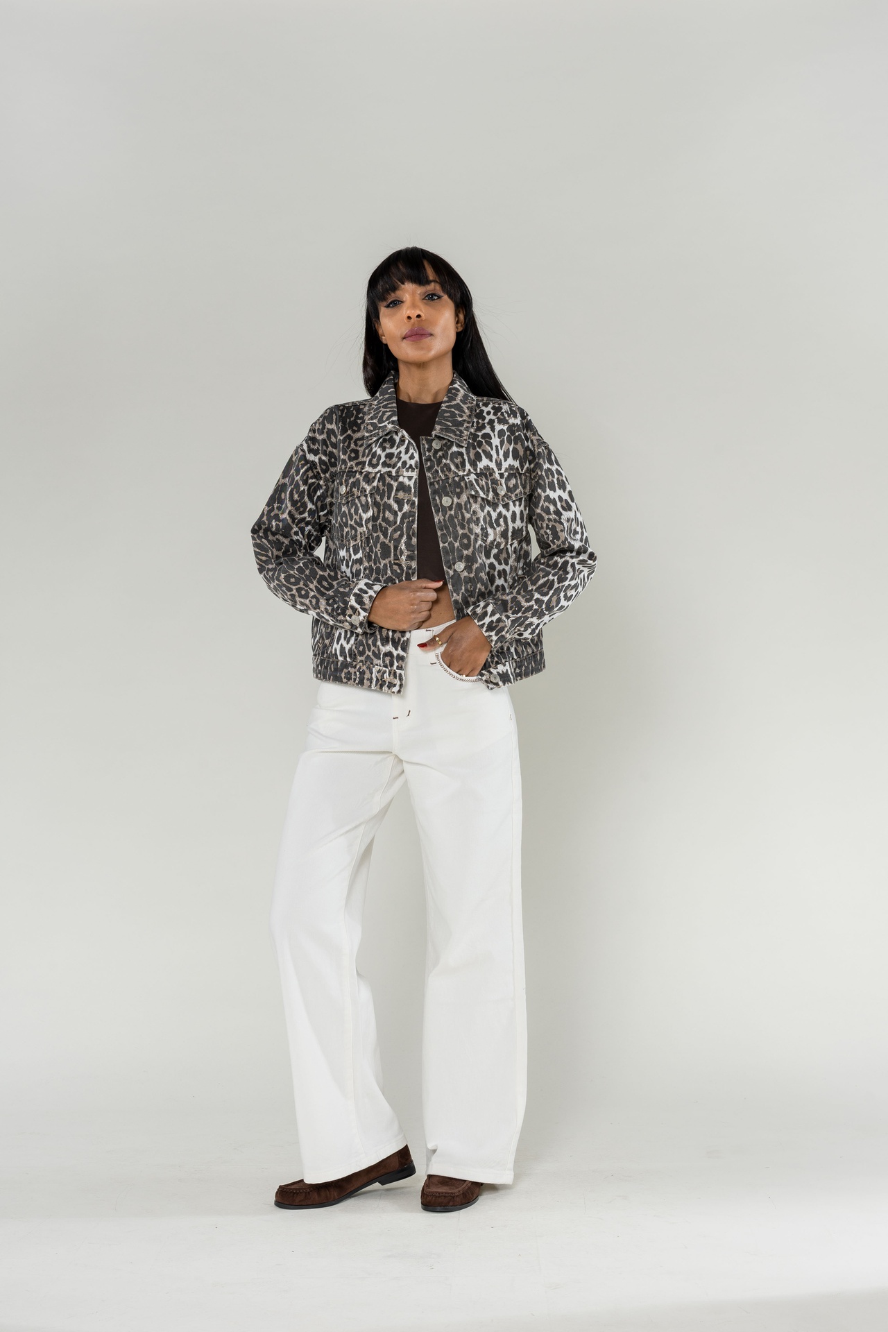 Veste en jeans coupe droite - Lola - léopard blanc