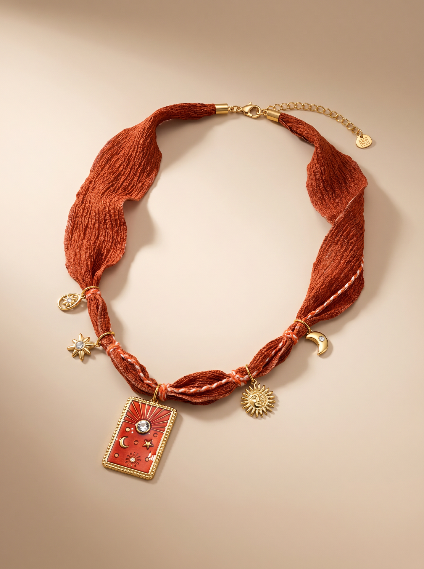 Collier en tissu avec charm nuit - Night - Rouge