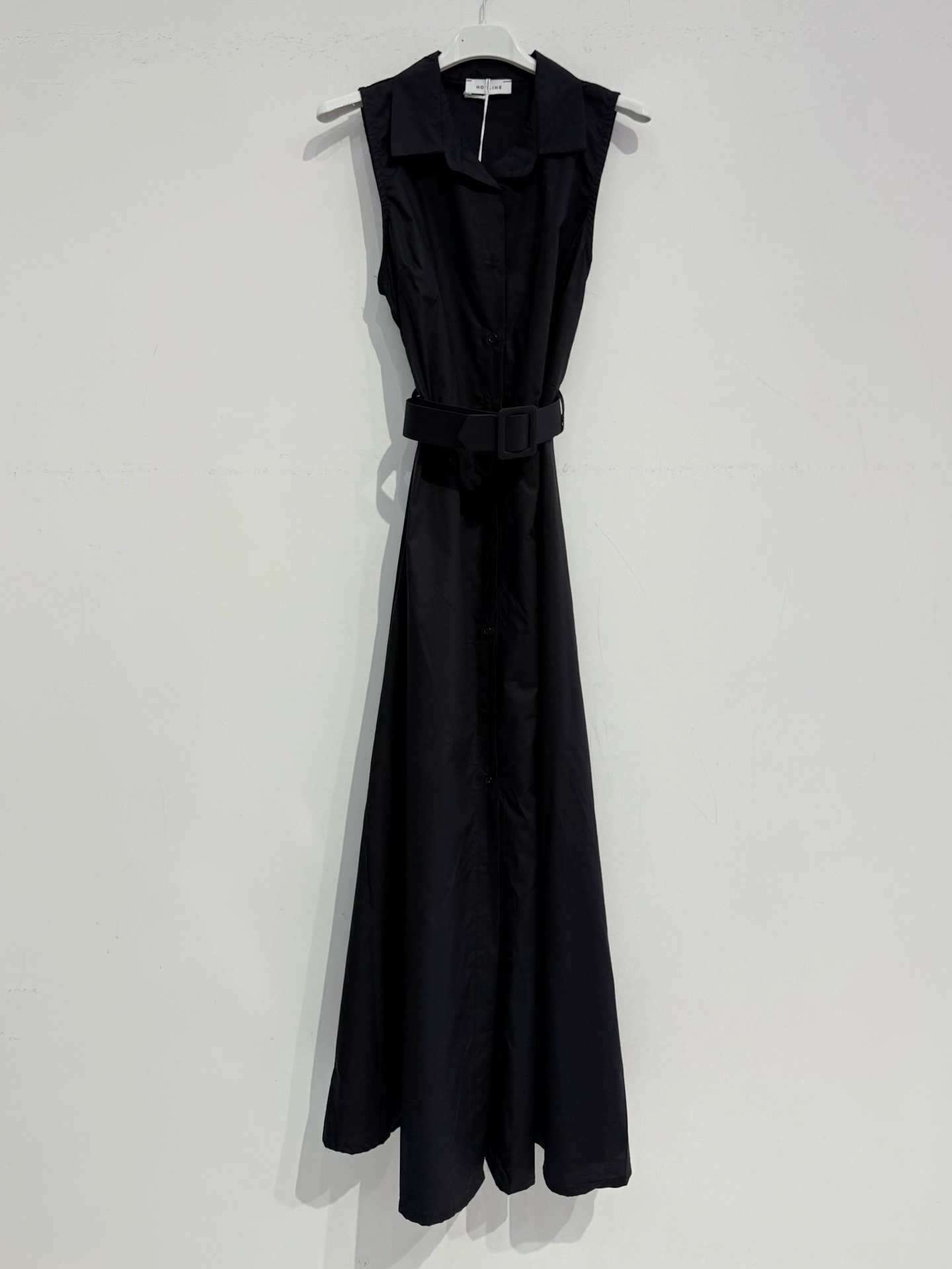 Robe longue en coton glacé sans manche avec ceinture - Noir